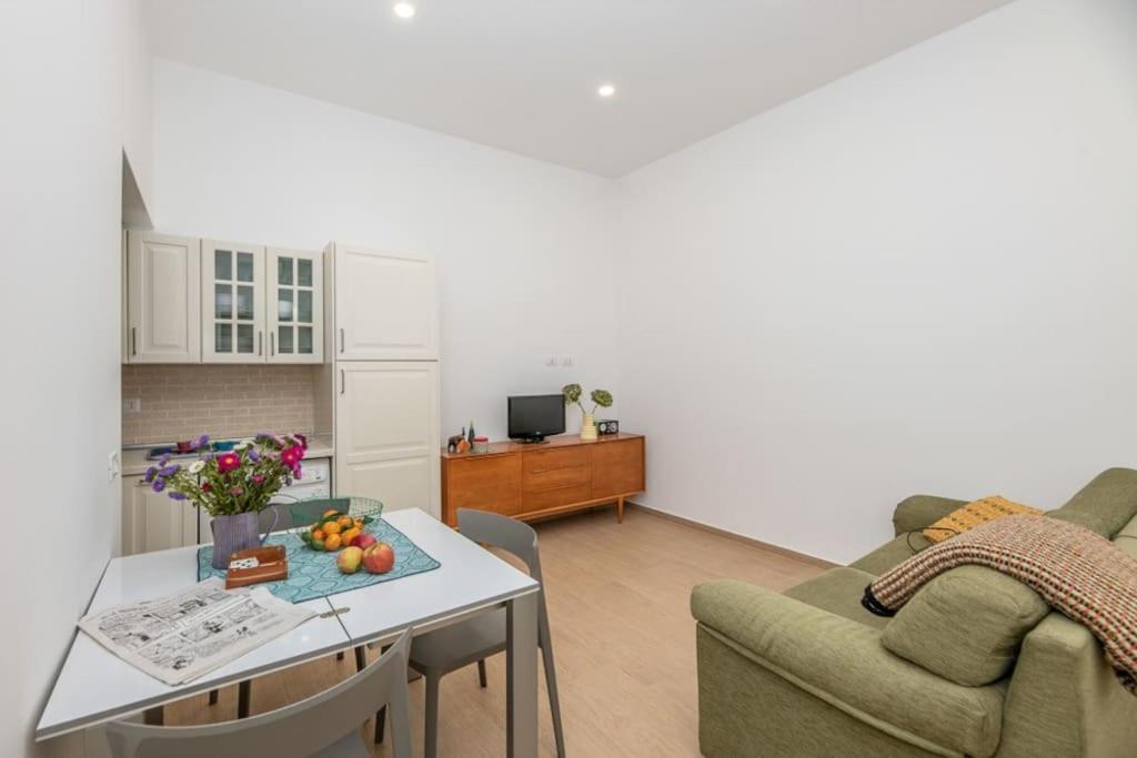 Ferienwohnung Liberty House, In Stile Retro! Mailand Exterior foto