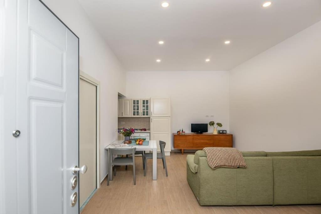 Ferienwohnung Liberty House, In Stile Retro! Mailand Exterior foto