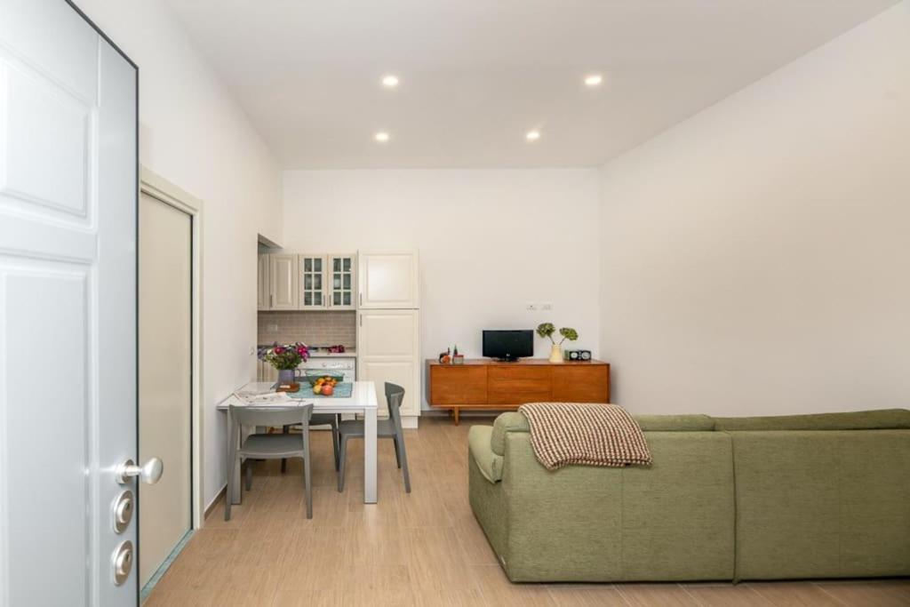 Ferienwohnung Liberty House, In Stile Retro! Mailand Exterior foto