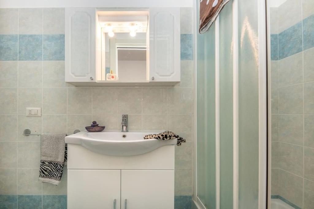 Ferienwohnung Liberty House, In Stile Retro! Mailand Exterior foto